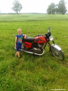 Jaunasis motociklininkas :)