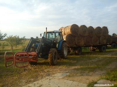 Sieno transportavimas