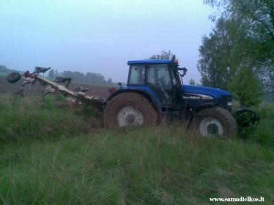 NEW HOLLAND TM190 ir GOIZIN